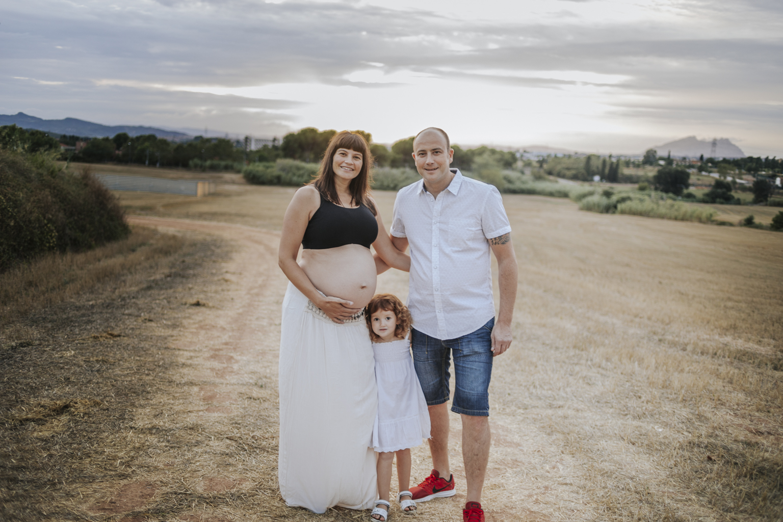 fotógrafo embarazo Sant Cugat :: turó de can mates :: fotografía de familia :: fotógrafo de familia Barcelona :: Fotógrafo de embazada natural