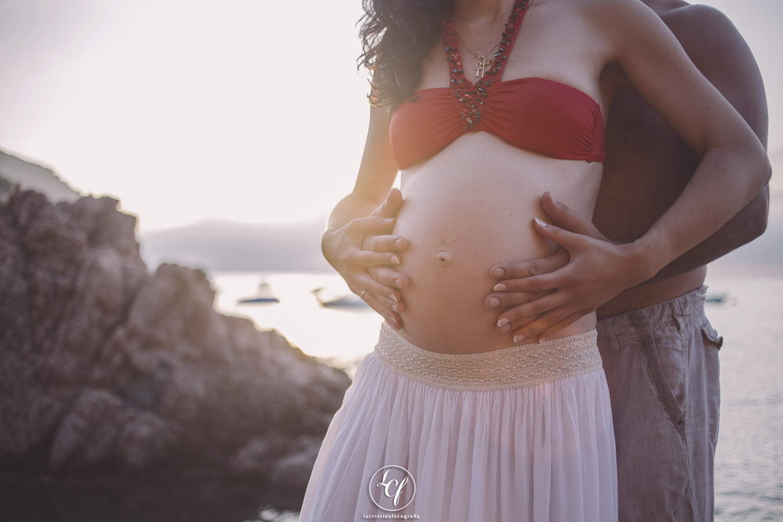 fotógrafo embarazada :: fotografía embarazada :: fotógrafo embarazada barcelona :: embarazada playa :: embarazada Tossa de Mar :: embarazada Rosamar