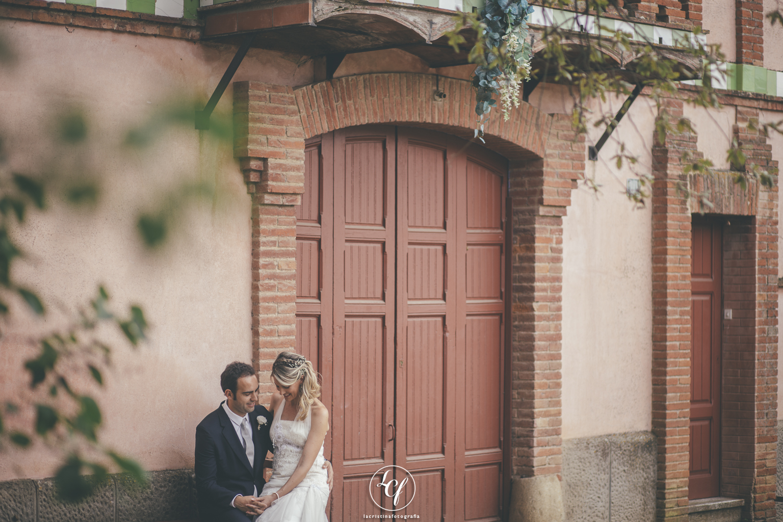 fotógrafo de bodas barcelona :: boda en la rourdeda :: La Roureda :: bodas en el campo :: bodas en una masia