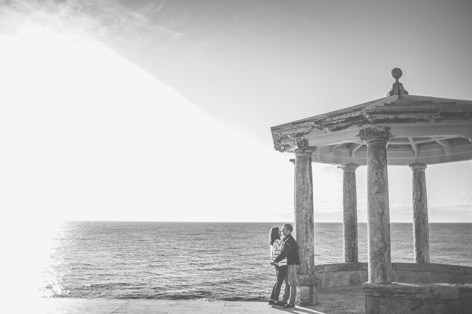 fotógrafo boda barcelona :: fotógrafo preboda S'Agaró :: reportaje amanecer en la playa :: fotógrafo de pareja