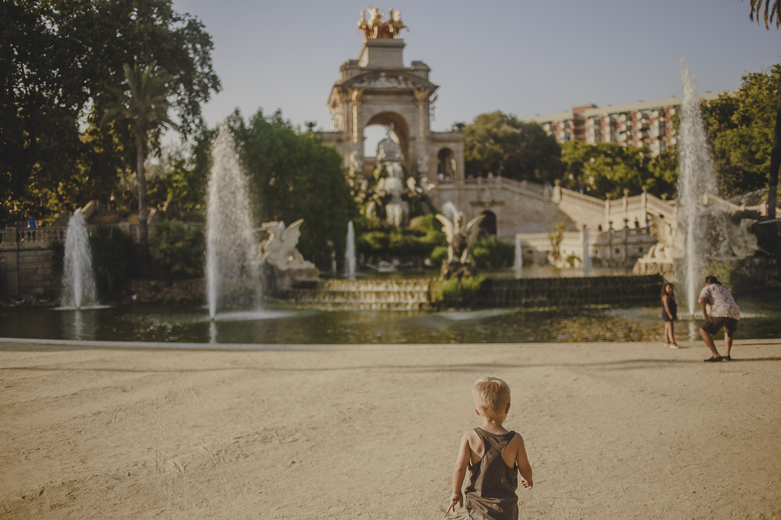 fotógrafo de familia :: fotíografo familiar :: fotografía de familia Barcelona :: Parc de la Ciutadella