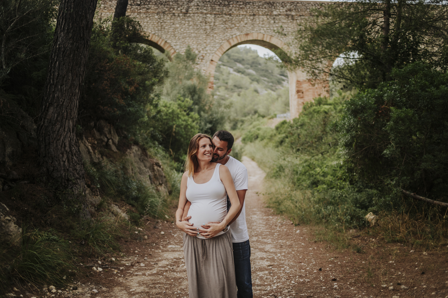 fotógrafo embarazo barcelona :: pantá de foix :: fotógrafo embarazada :: fotógrafía de embarazo natural :: fotógrafo sant cugat