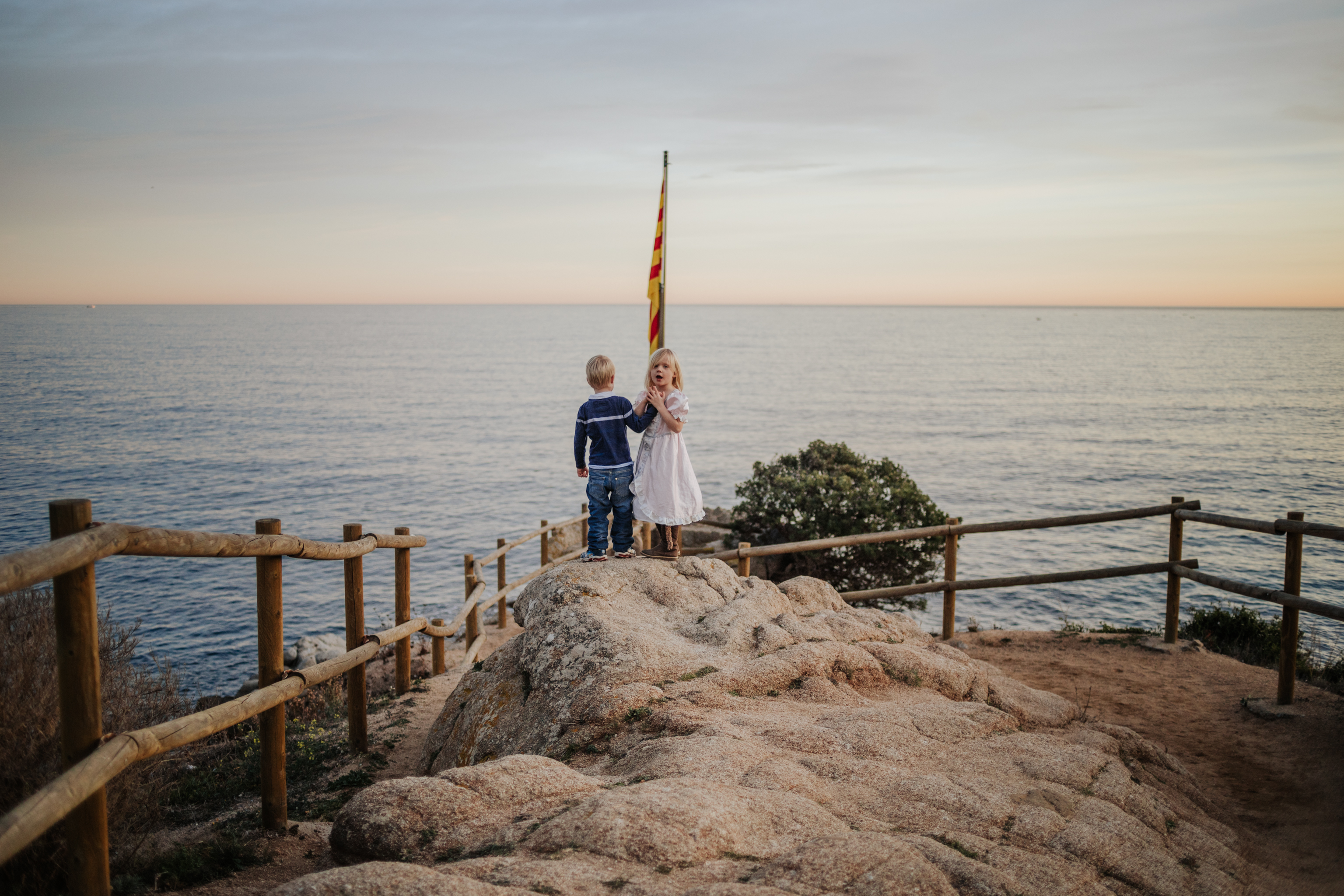 Fotógrafo de familia Girona :: Fotógrafo Calella de Palafrugell :: Fotografía familiar :: Fotografía de familia natural